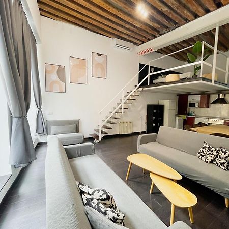 Carretas Duplex Exterior Izquierda Apartment Madrid Luaran gambar