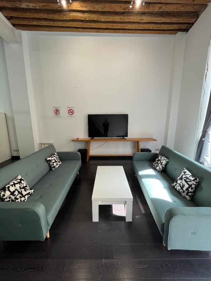 Carretas Duplex Exterior Izquierda Apartment Madrid Luaran gambar