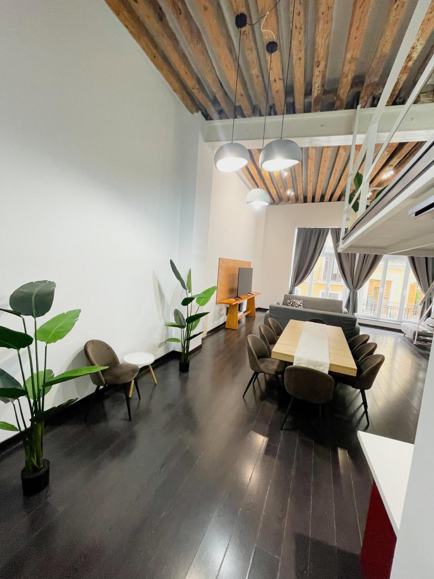 Carretas Duplex Exterior Izquierda Apartment Madrid Luaran gambar